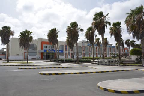 Sal airport terminal with many palms - Cape Verde, Africa. Aviation and travel photography by Christian Boehme.
